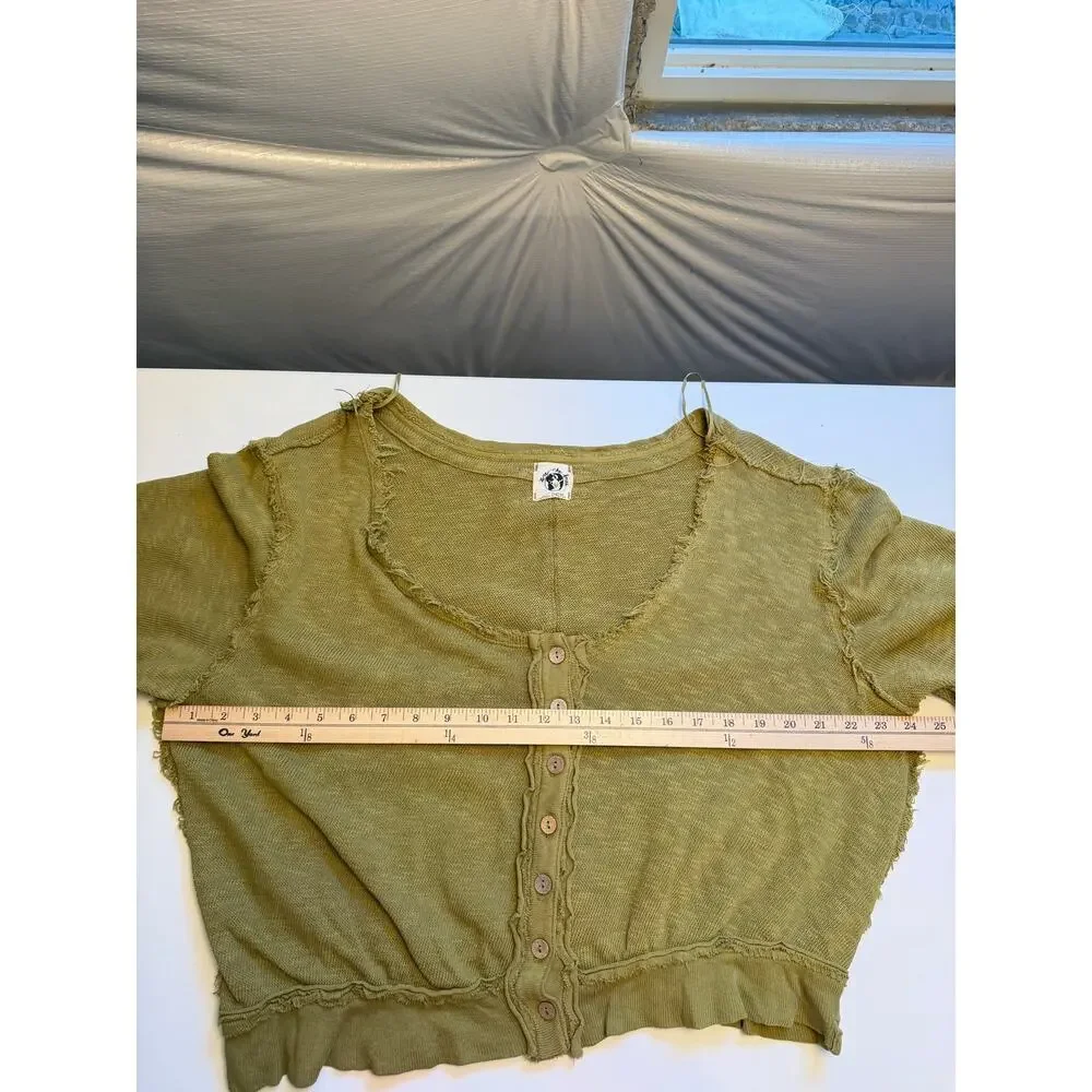 Free People We the Free Golden Road Cardi Size M Curly Willow Green Boho Grunge
